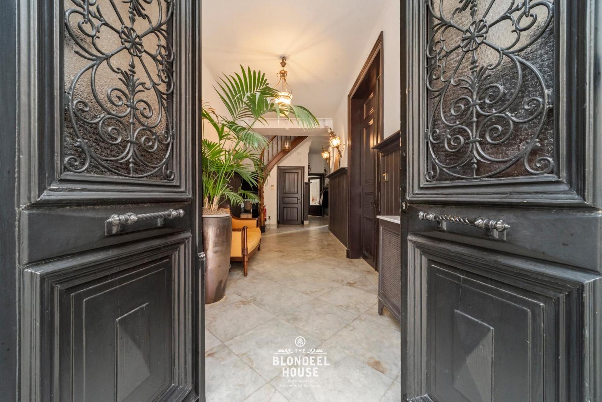 Bed & Breakfast The Blondeel House Brugge Center Bagian luar foto