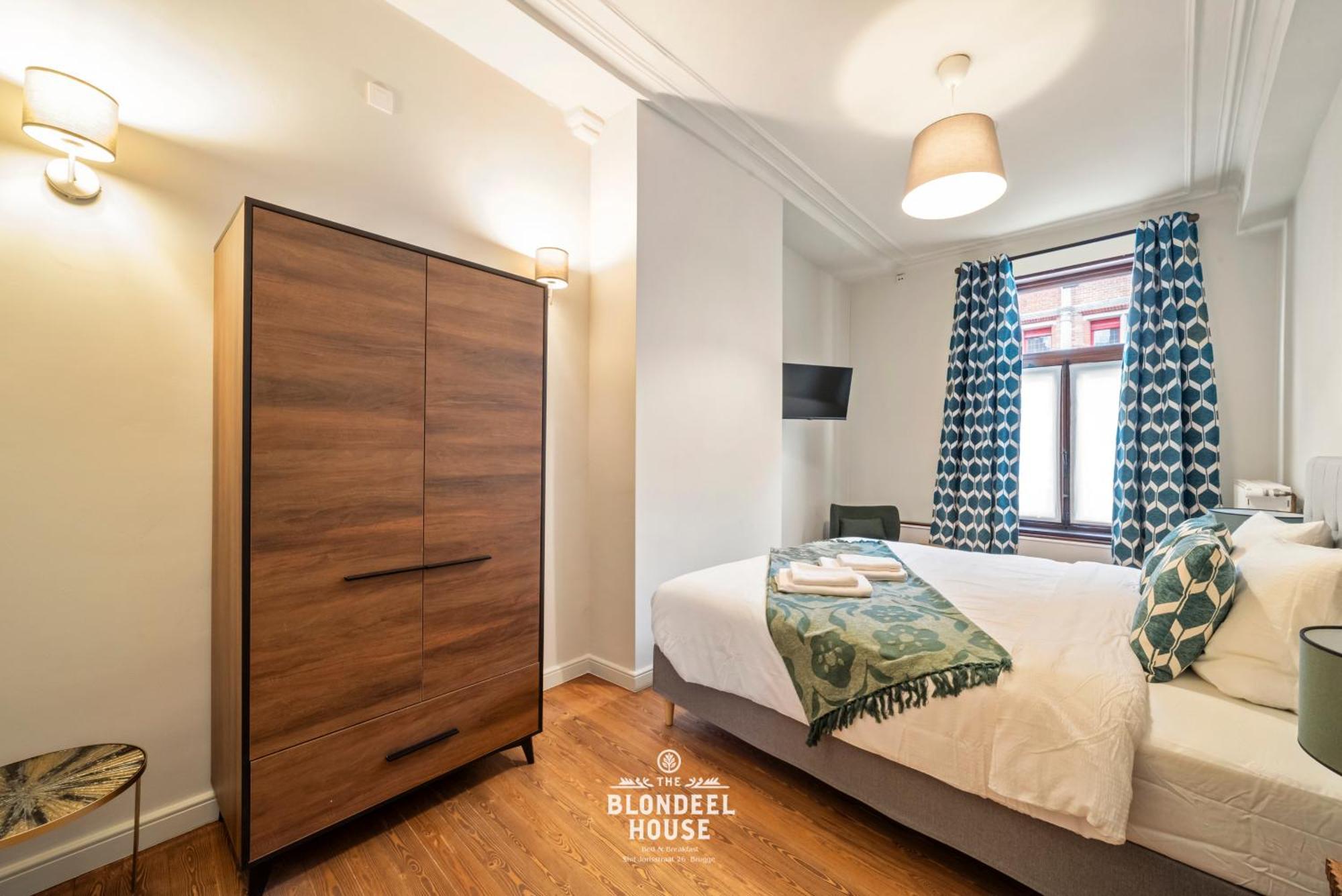 Bed & Breakfast The Blondeel House Brugge Center Bagian luar foto